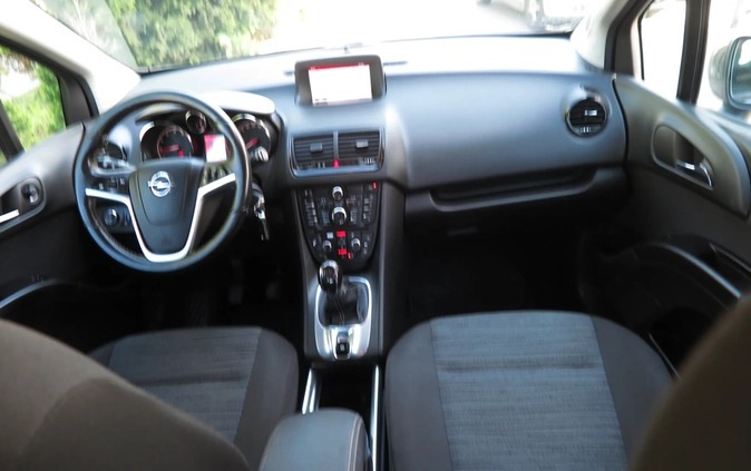 Opel Meriva cena 29900 przebieg: 160000, rok produkcji 2015 z Goleniów małe 562